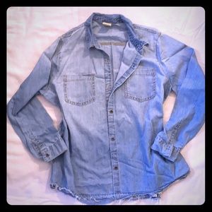Light Denim (Chambray?) Shirt